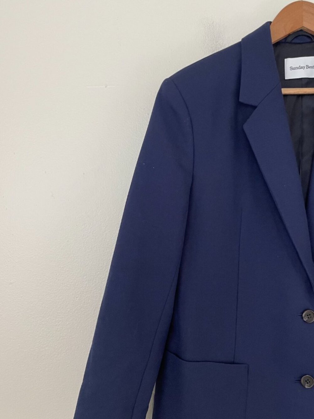 Aritzia Sunday Best Scholar Single Breasted Blazer in Navy Size Small - Picture 6 of 6